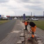 Tegel werkzaamheden bij de TT baan juni 2019